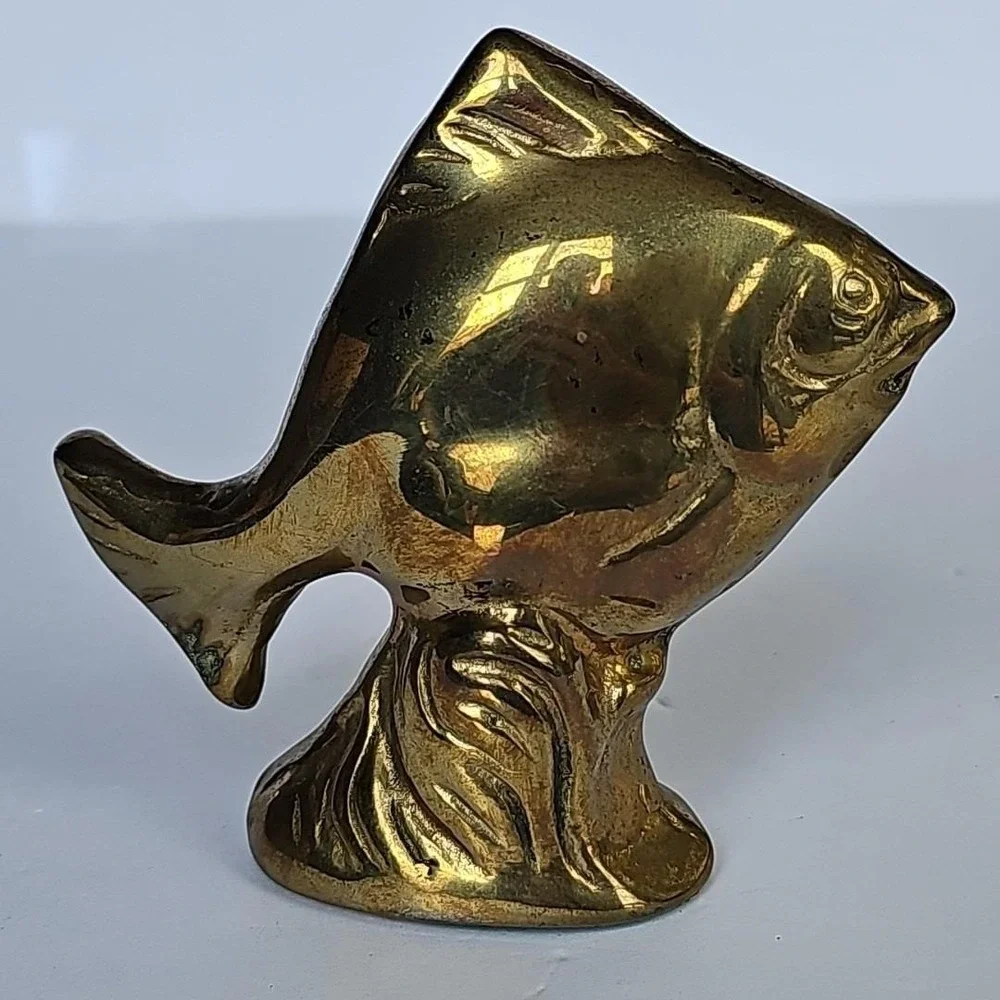 Vintage Wal-Mart Solid Brass Fish Figurine 3in Nautical Coastal Decor Taiwan